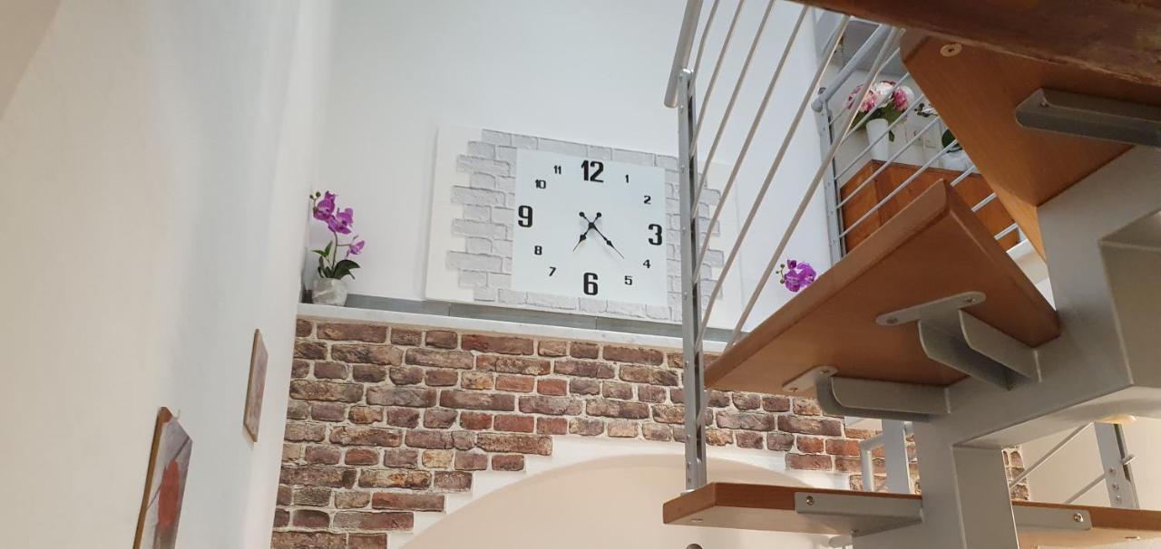 La Casa Di Balto, Un Nido Per 2 Apartment Castelnuovo Magra Luaran gambar
