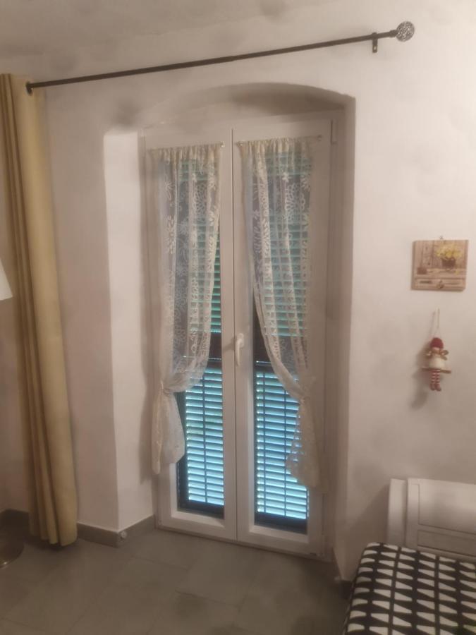 La Casa Di Balto, Un Nido Per 2 Apartment Castelnuovo Magra Luaran gambar